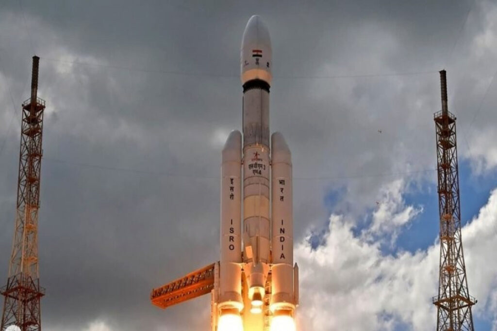 Hindistan mühərrik problemi səbəbilə peyk daşıyan raketi kosmosa göndərə bilmədi