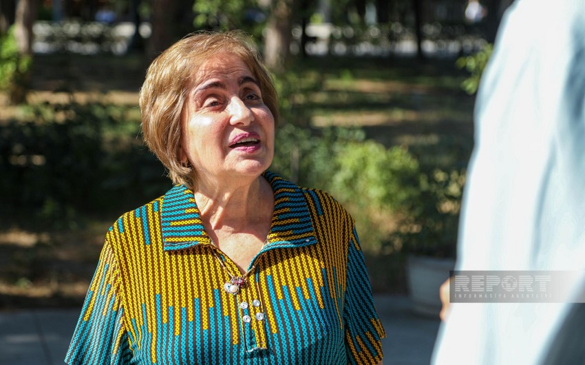 “Kukla” mahnısının ifaçısı: Fəxri adların verilməsi dayandırılsa, bundan əvvəlkilərdən də geri alınmalıdır