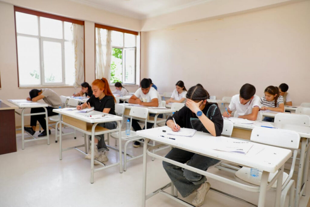 Naxçıvanda I və IV ixtisas qrupları üzrə qəbul imtahanın ikinci mərhələsi keçirilib – FOTO