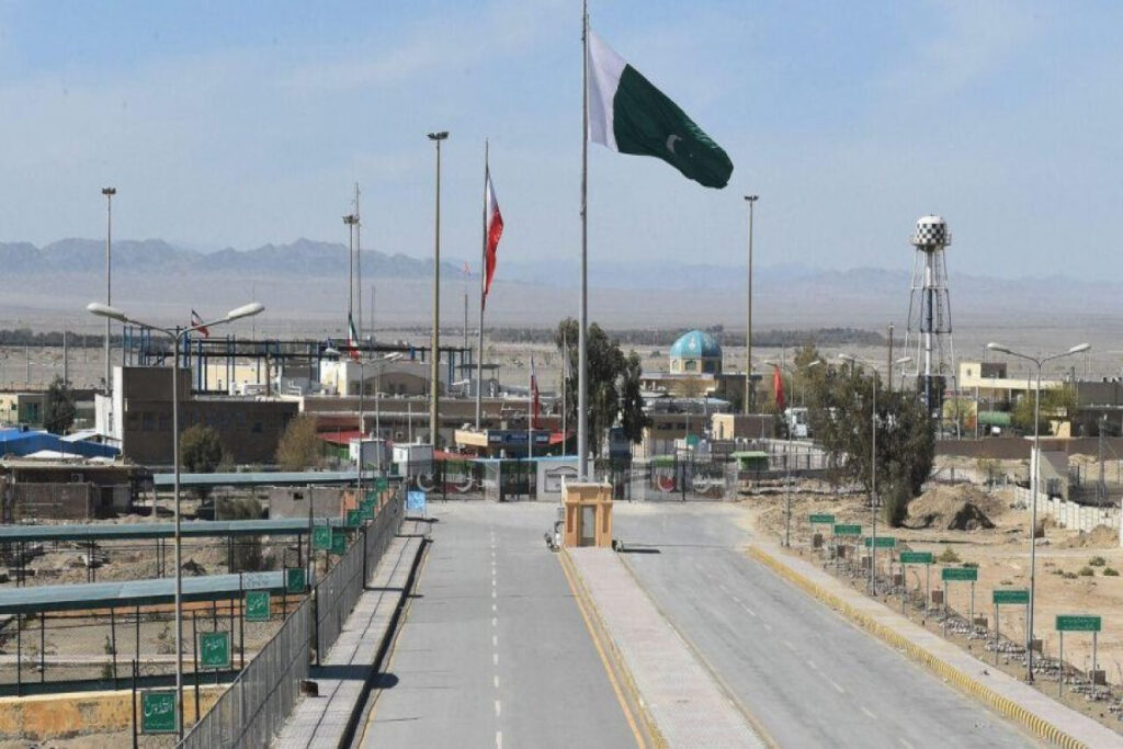 Pakistan İranla sərhədini bağlayıb