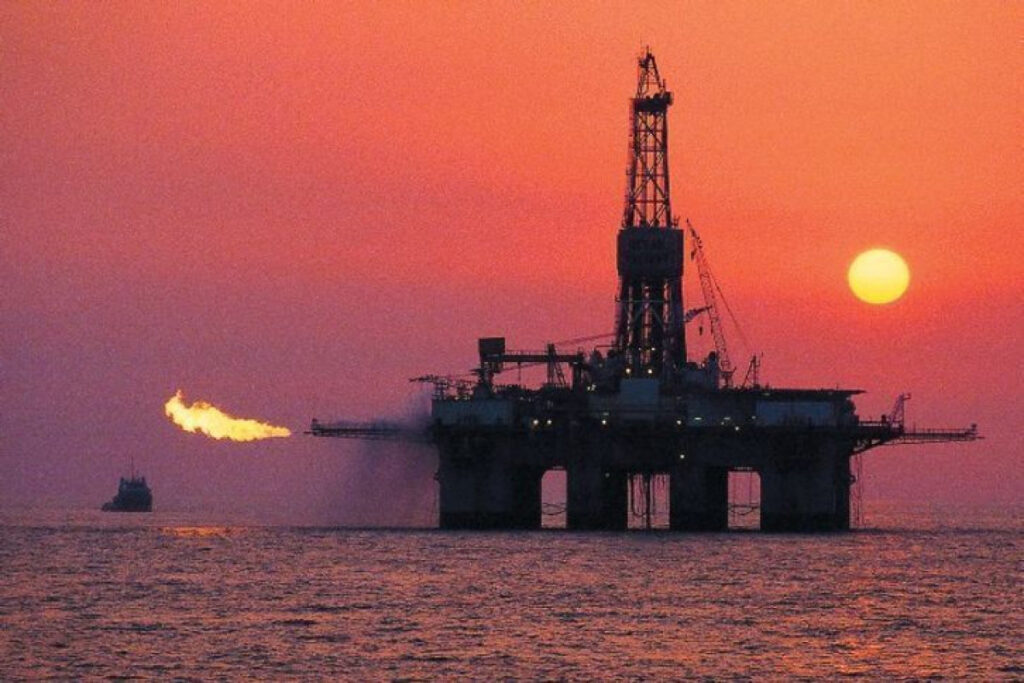 Azərbaycanda bu il 15 mlrd. manatlıq neft və qaz hasil olunub – CƏDVƏL
