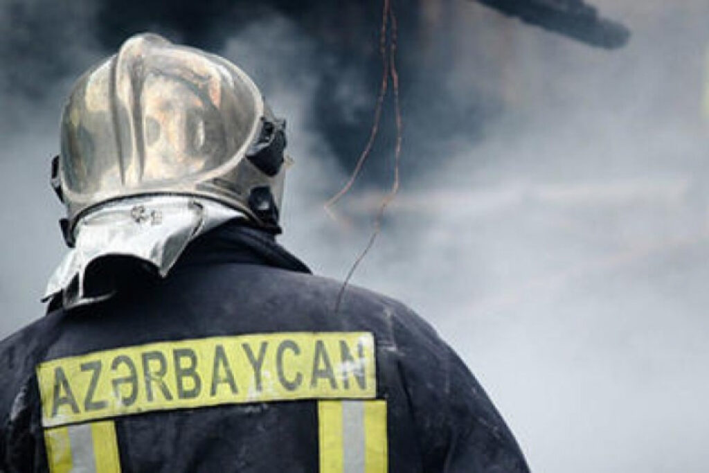 Yasamal rayonunda çoxmərtəbəli yaşayış binasında yanğın olub – YENİLƏNİB2