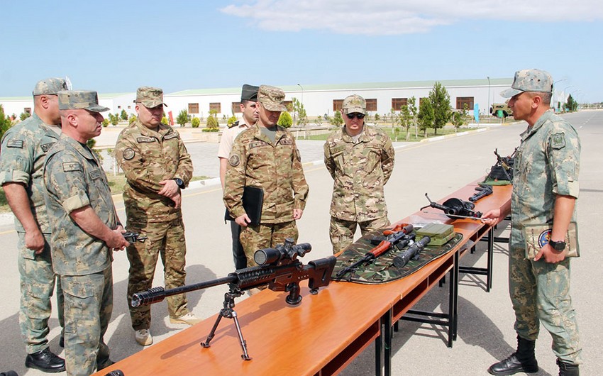 Qazaxıstan hərbi nümayəndələri NATO standartlarının Azərbaycan Ordusunda tətbiqi ilə tanış olublar