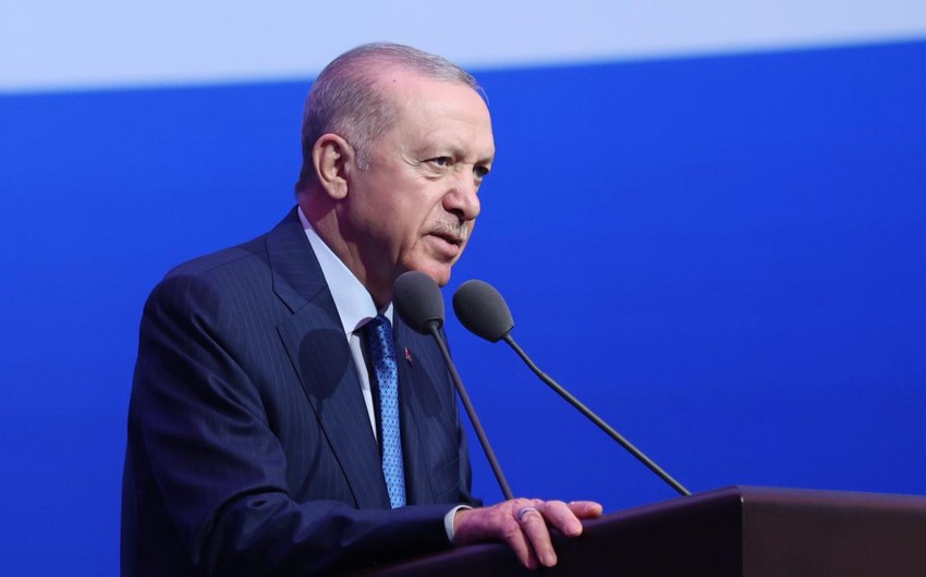 Ərdoğan PKK-nın silahları təhvil verməsi barədə paylaşım edib