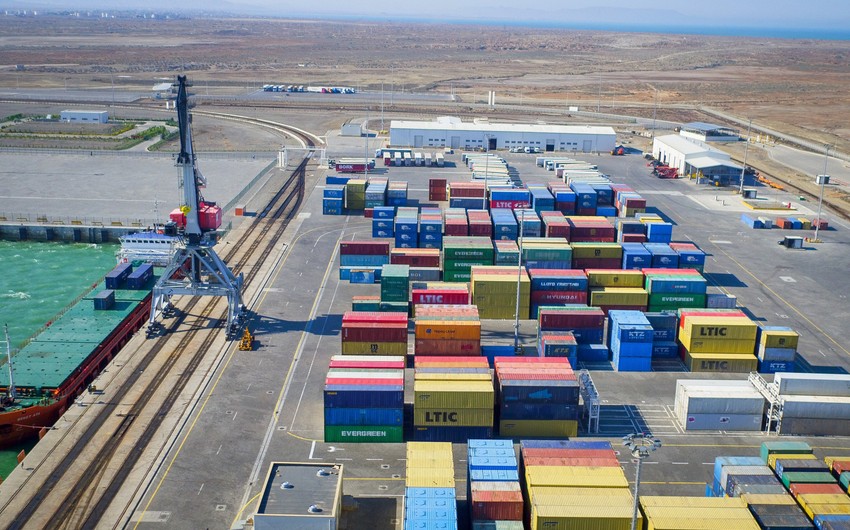 Bakı Beynəlxalq Dəniz Limanında aşırılan yükün həcmi 6 %-dən çox artıb