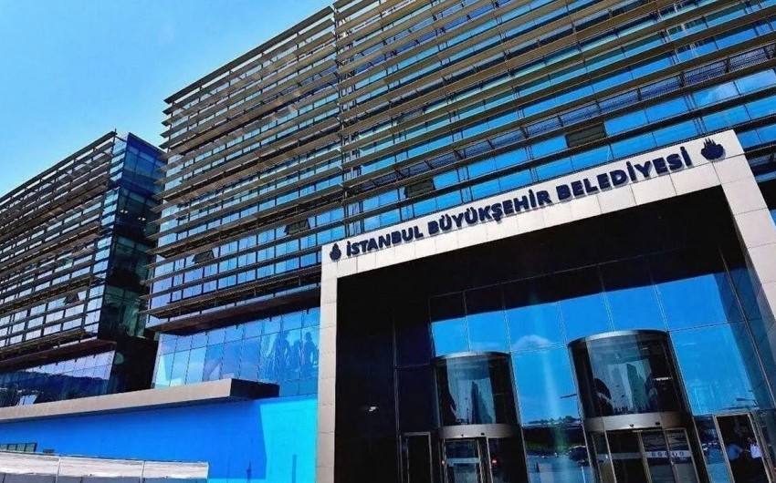 İstanbul Böyükşəhər Bələdiyyəsinə qarşı korrupsiya istintaqı çərçivəsində səkkiz nəfər həbs olunub