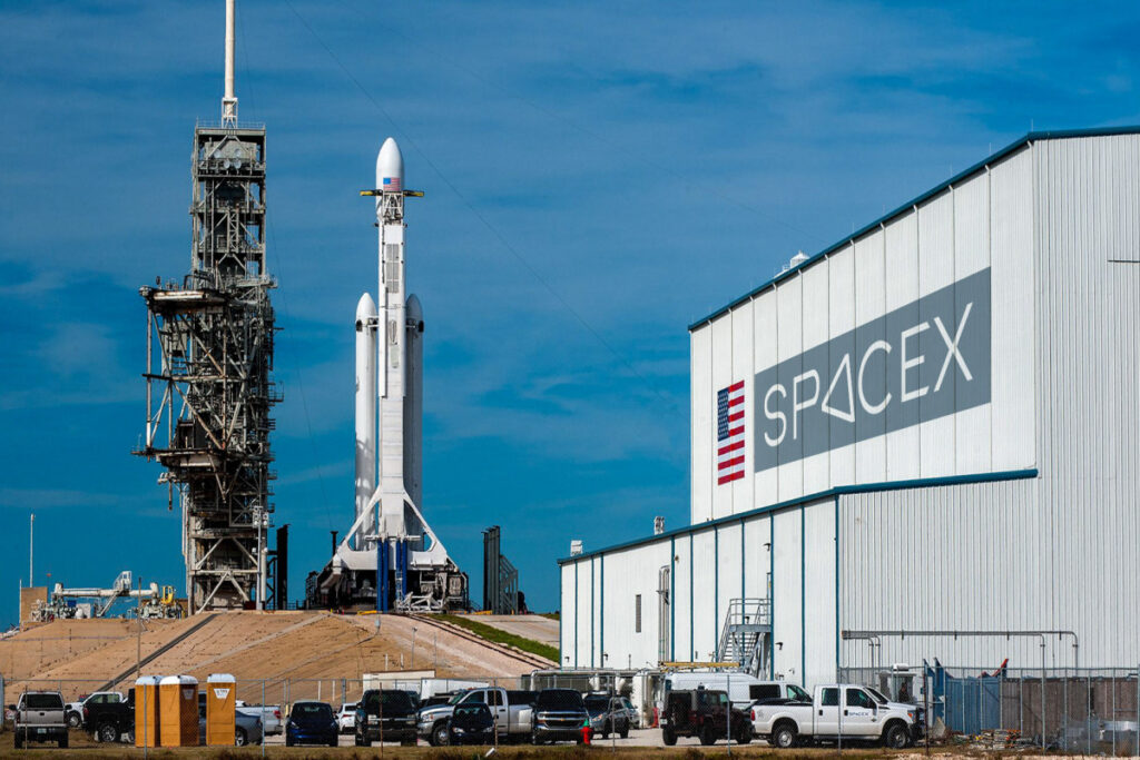 SpaceX süni intellekt startapına 2 milyard dollar investisiya yatırır