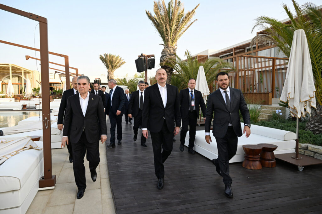 Azərbaycan Prezidenti və Türkmənistan Xalq Məsləhətinin sədri “Sea Breeze”də olublar – FOTO
