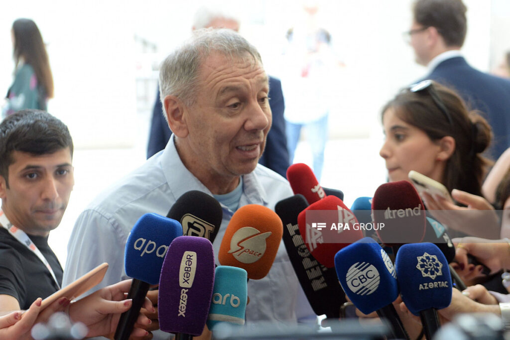Markov: Digər liderlər Azərbaycan Prezidentindən öyrənməyə çalışırlar