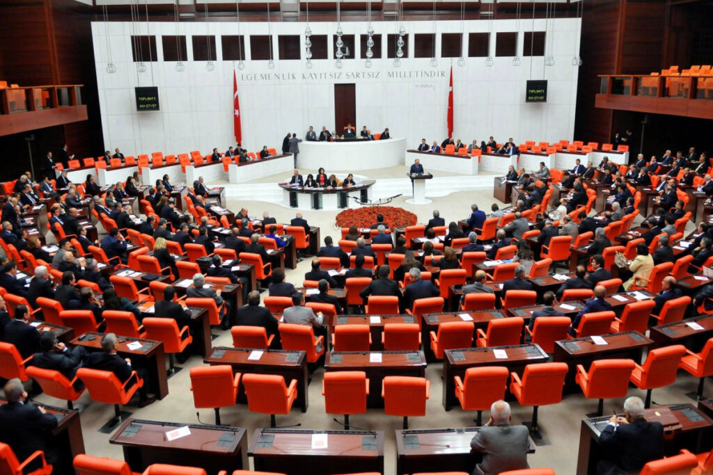 Türkiyə hərbçilərinin İraq və Suriyada xidmət müddəti uzadılıb