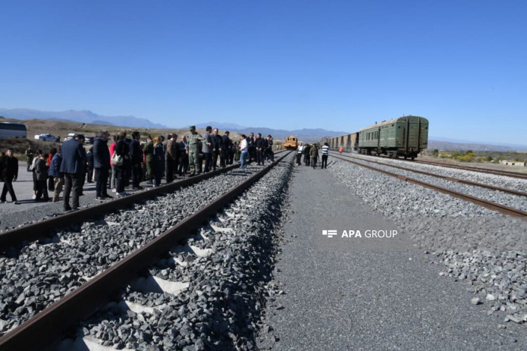 Əcnəbi diplomatlar Zəngəzur dəhlizinin tərkib hissəsi olan Həkəri dəmiryolu stansiyasında olub – FOTO
