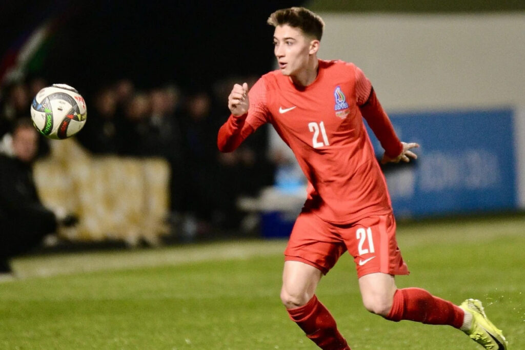 Azərbaycan millisinin üzvü mərc oyunlarına görə futboldan uzaqlaşdırılıb