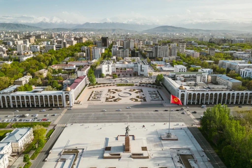 Qırğızıstanda növbədənkənar parlament seçkiləri keçiriləcək
