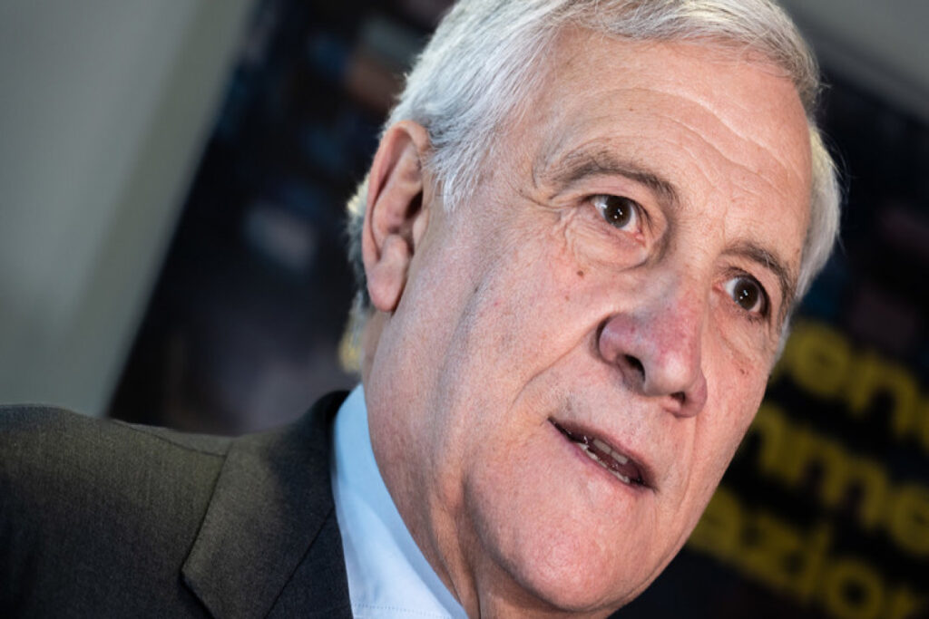 İtaliya XİN rəhbəri: Ümid edirik ki, Ukraynanın tezliklə silaha ehtiyacı qalmayacaq