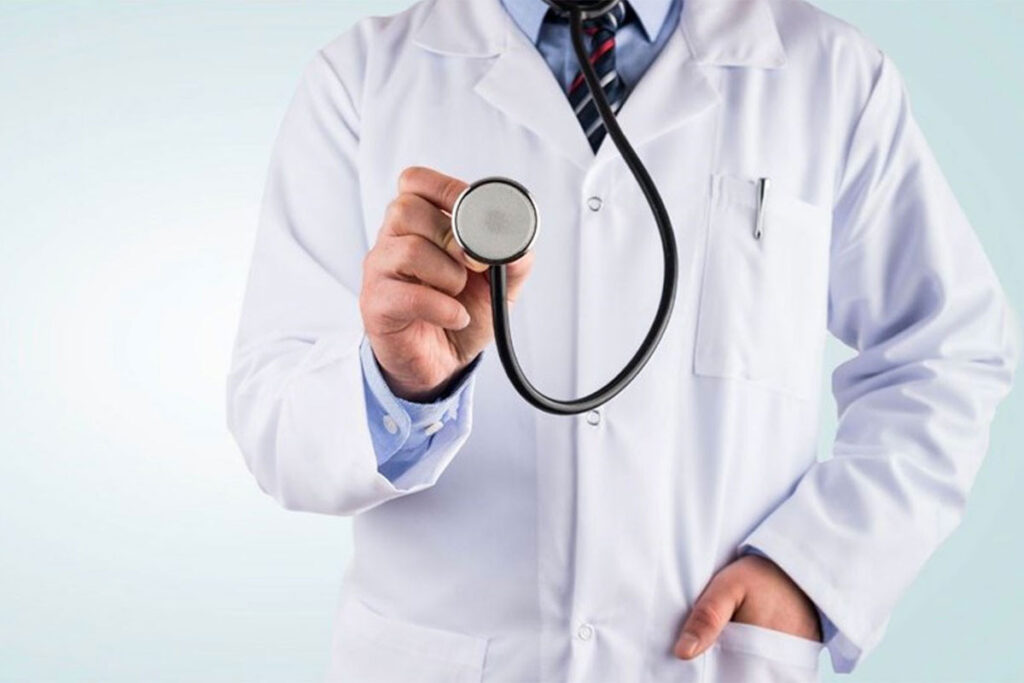 Azərbaycanda həkimlərin hərbi xidmət müddətinin azaldılması təklif olunur