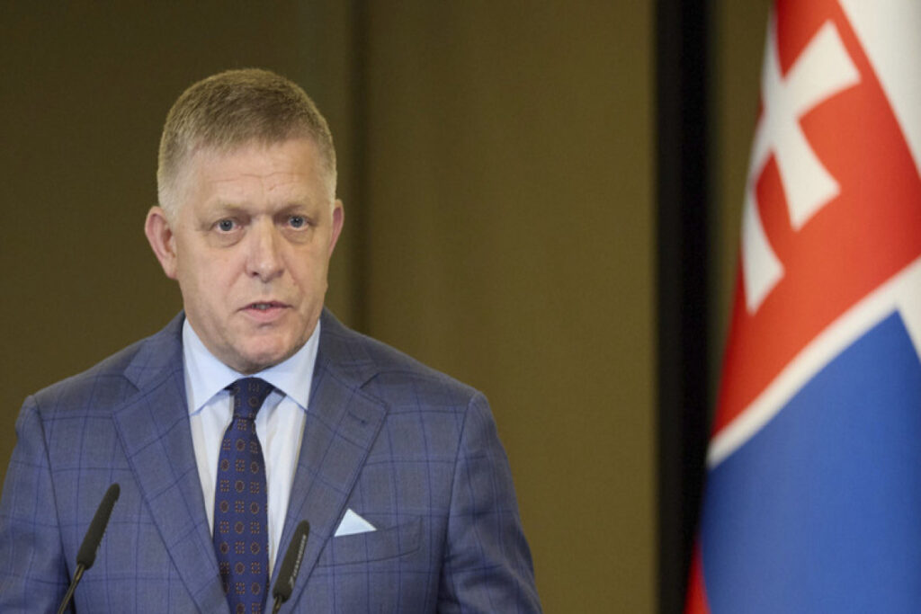 Fitso ABŞ-ın Venesueladakı addımlarını “neft avantürası” adlandırıb