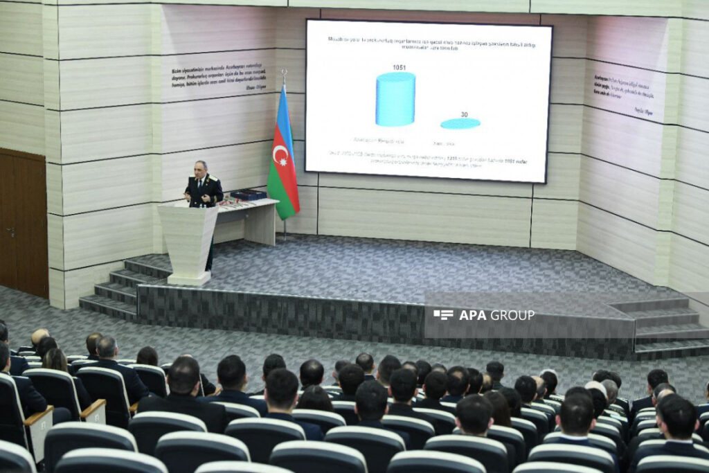 Müsabiqə yolu ilə prokurorluq orqanlarına qəbul edilmiş gənclərin andiçmə mərasimi keçirilib – FOTO