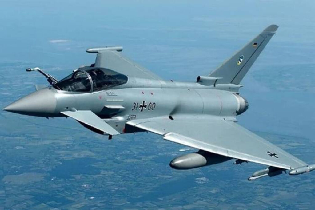 Britaniya Kiprə qırıcı təyyarələr yerləşdirib