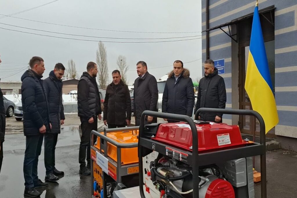 Azərbaycandan Ukraynaya humanitar yardım çərçivəsində generatorlar göndərilib