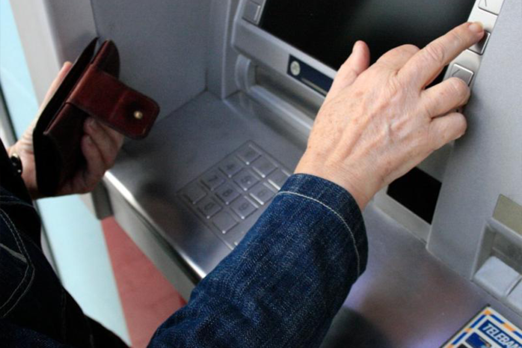 Bayrama görə martın pensiyaları qrafikdən əvvəl ödənilib