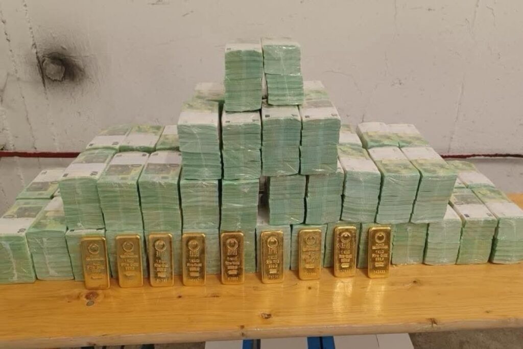 Macarıstan ukraynalılardan 40 milyon dollar və 35 milyon avro nağd pulu müsadirə edib