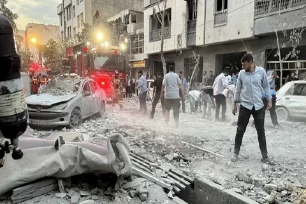 İsrail İranda SEPAH-ın pilotsuz sistemlər qərargahına zərbələr endirdiyini açıqlayıb