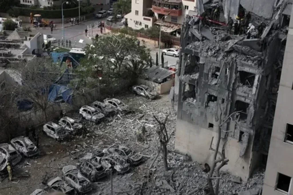 İranın İsrailin Arad şəhərinə endirdiyi zərbə nəticəsində 60-dan çox şəxs yaralanıb – YENİLƏNİB