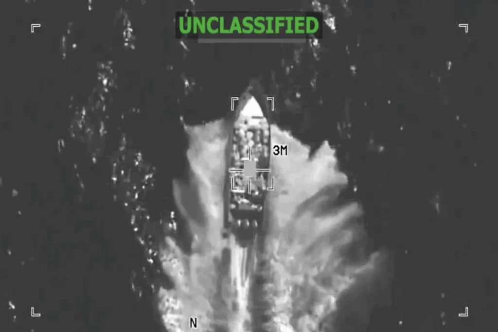 ABŞ hərbçiləri Karib hövzəsində narkotacirlərə məxsus gəmiyə zərbə endirib