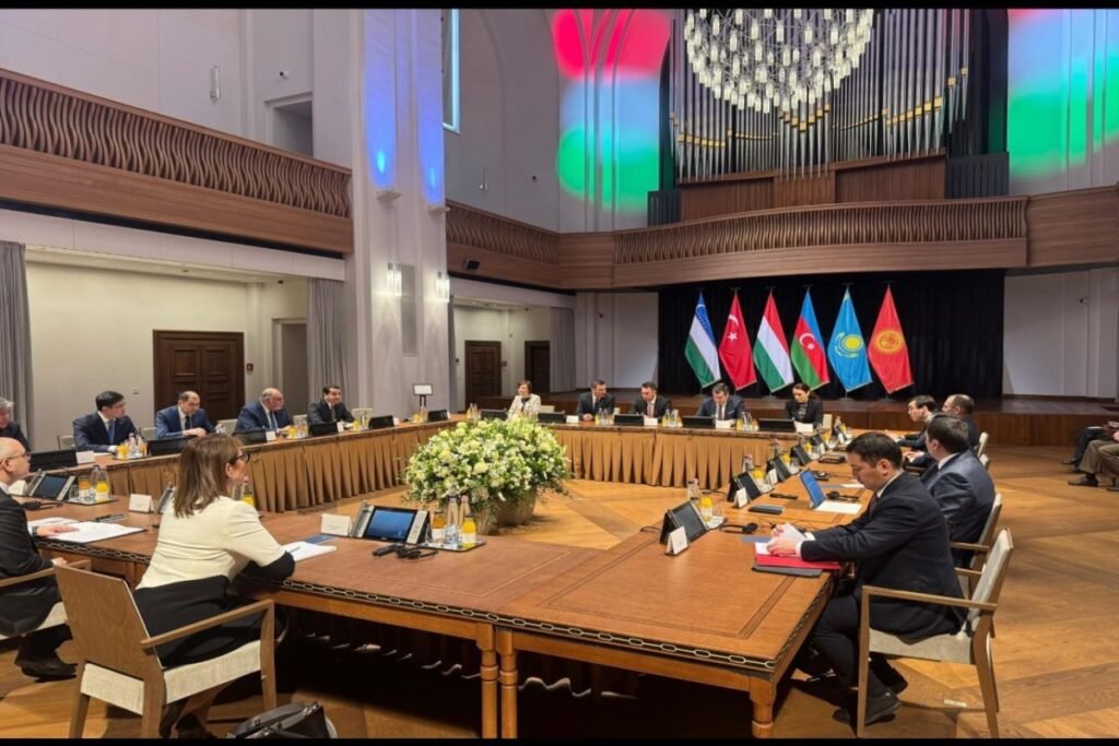 Hikmət Hacıyev TDT liderlərinin diplomatik köməkçilərinin toplantısında iştirak edib