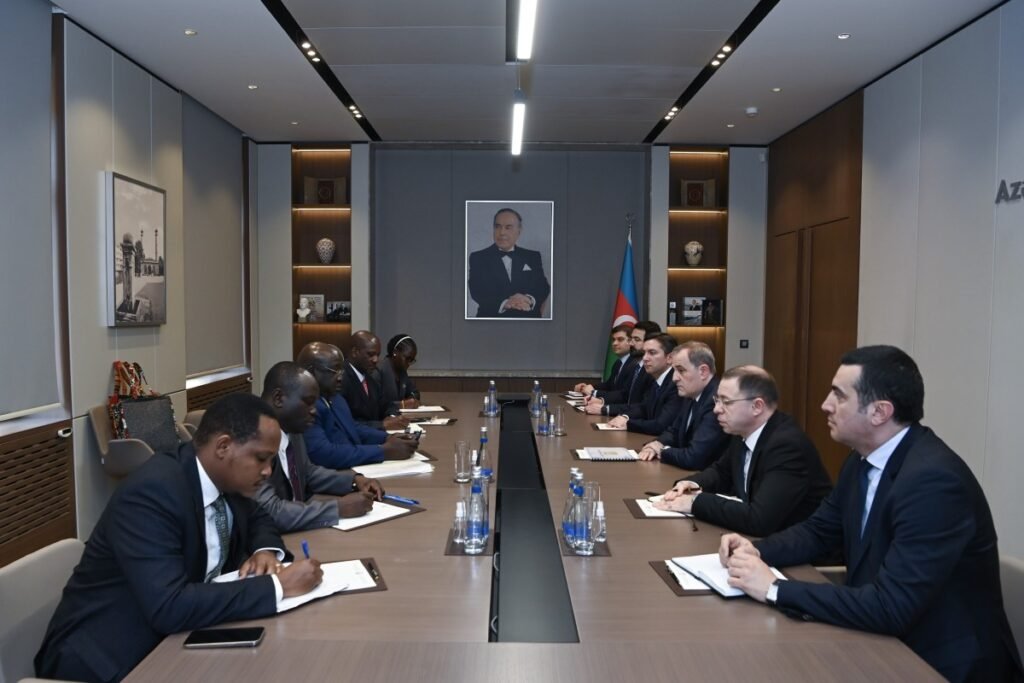Azərbaycan və Uqanda arasında siyasi məsləhətləşmələr keçirilib
