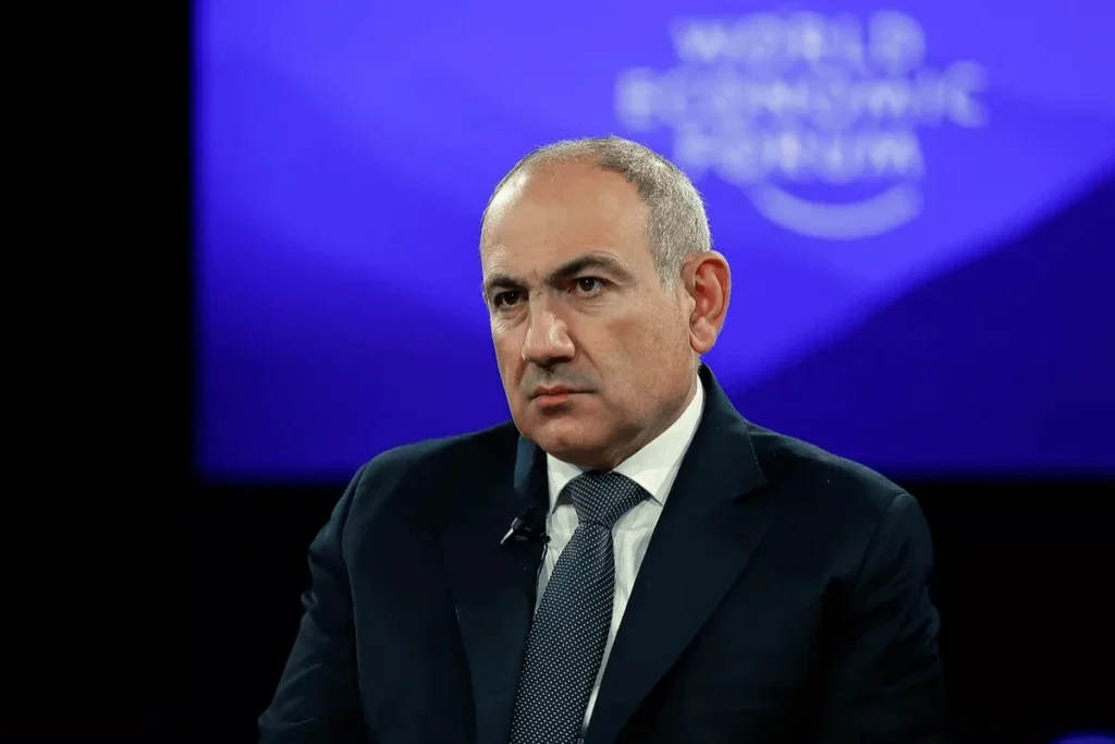 Paşinyan: Cəhənnəmdən keçib Ermənistanı geosiyasi tələdən çıxardıq