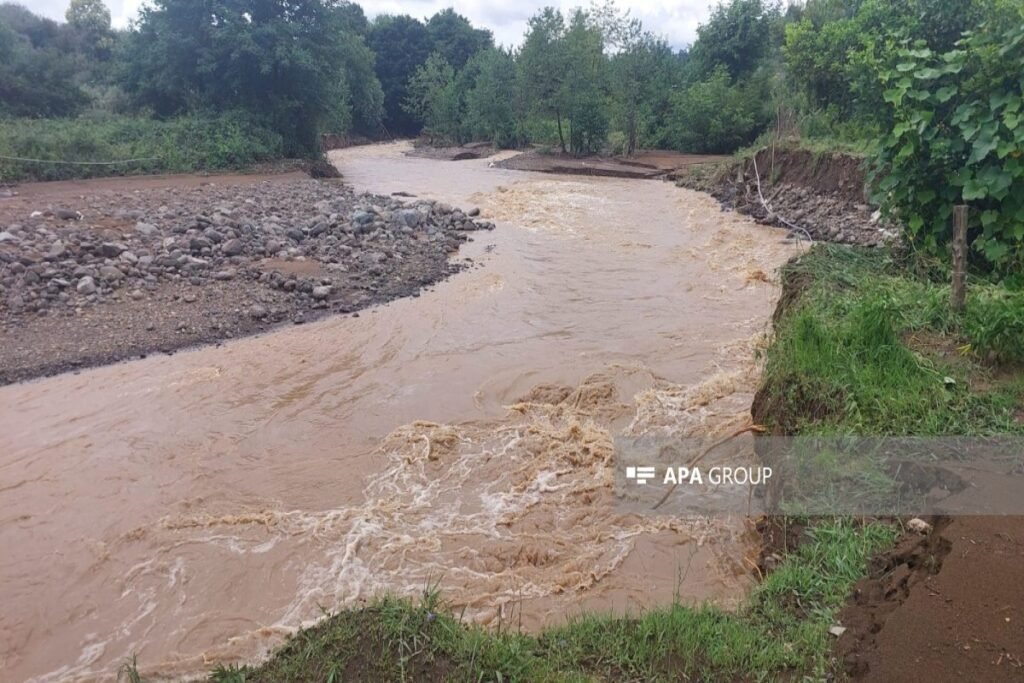 Quba-Qusar və ətraf çaylarda sel hadisələri baş verib