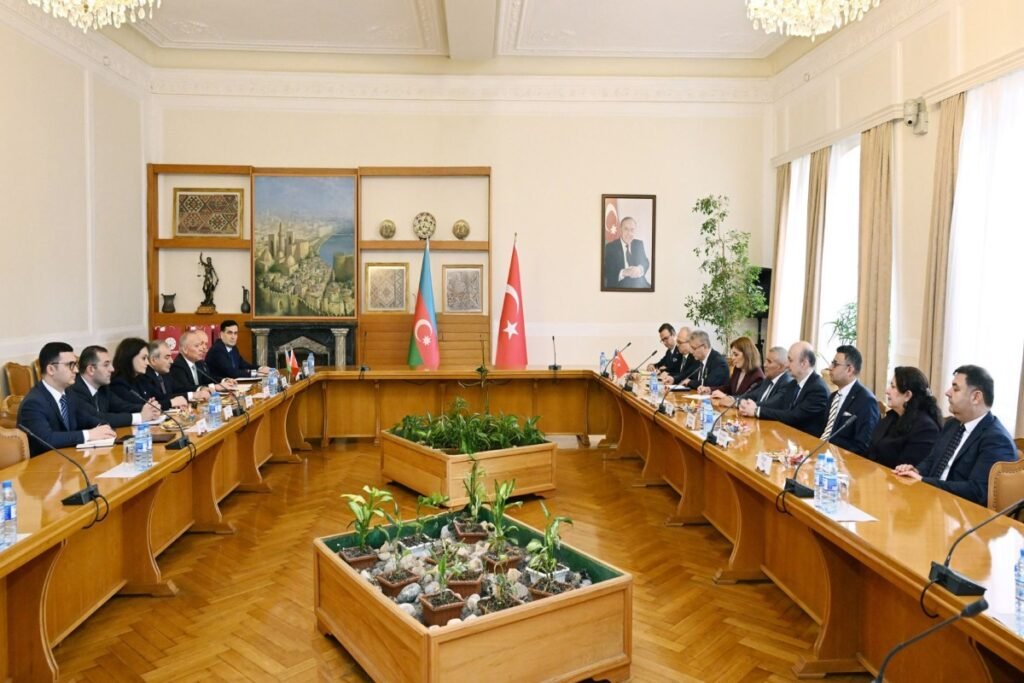 Konstitusiya Məhkəməsində Türkiyə Ali Məhkəməsinin Baş prokuroru ilə görüş keçirilib