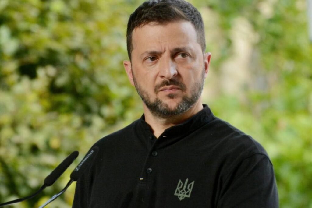 Zelenski: Ukrayna Rusiyaya enerji obyektlərinə qarşılıqlı zərbələrin dayandırılmasını təklif edir