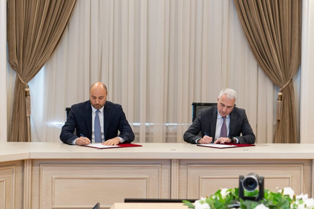 Unibank enerji effektivliyi üzrə EMTA ilə əməkdaşlıq müqaviləsi imzalayıb