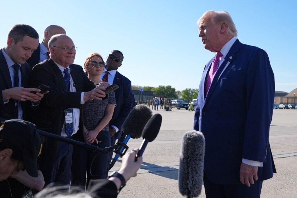 Tramp: ABŞ Hörmüz boğazının bağlanmasına imkan verməyəcək