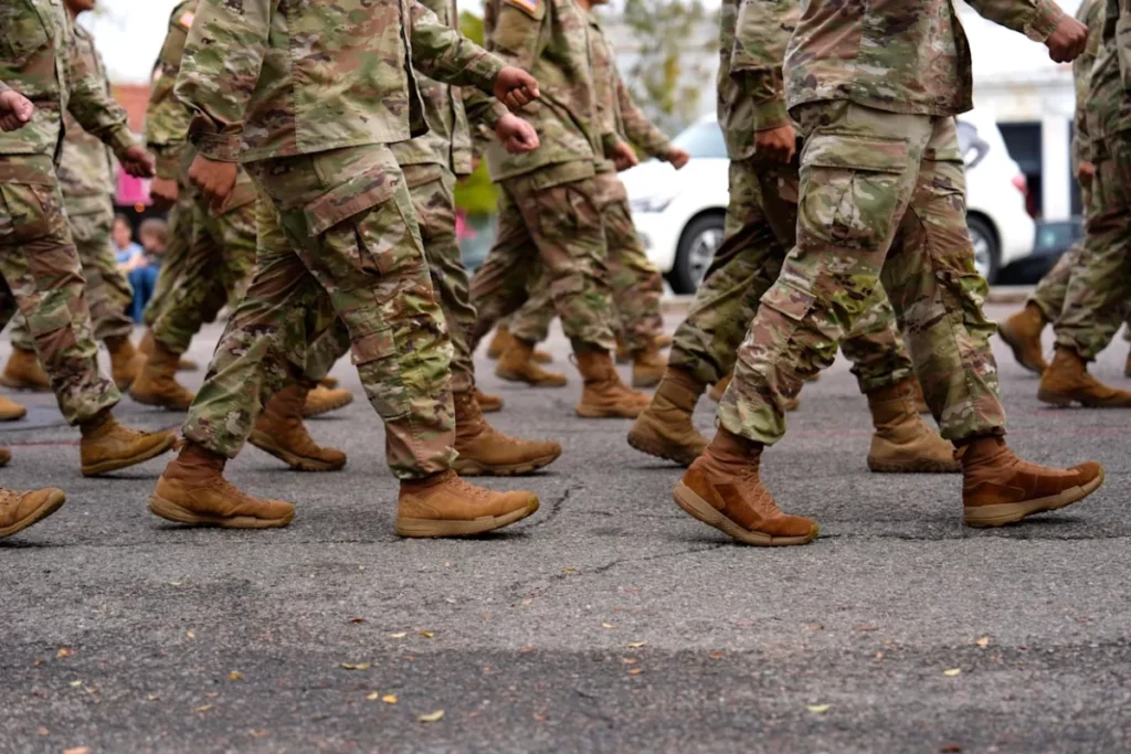 Britaniya MN: ABŞ qoşunlarını krallıqdan çıxarmayacaq