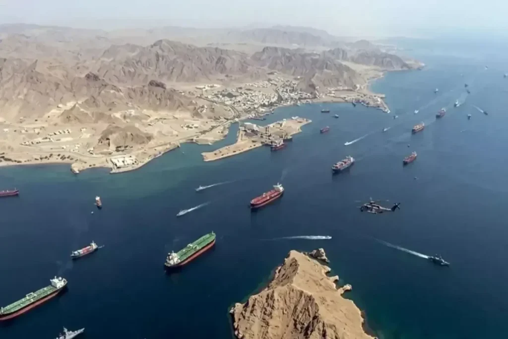 ABŞ İranla əlaqəsi olmayan gəmilərin Hörmüz boğazından keçidinə mane olmayacaq