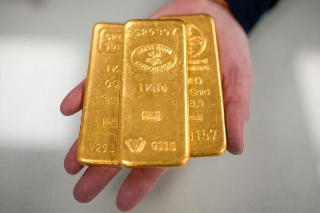 Qızılın qiyməti artımdan sonra enişə doğru yönəlib