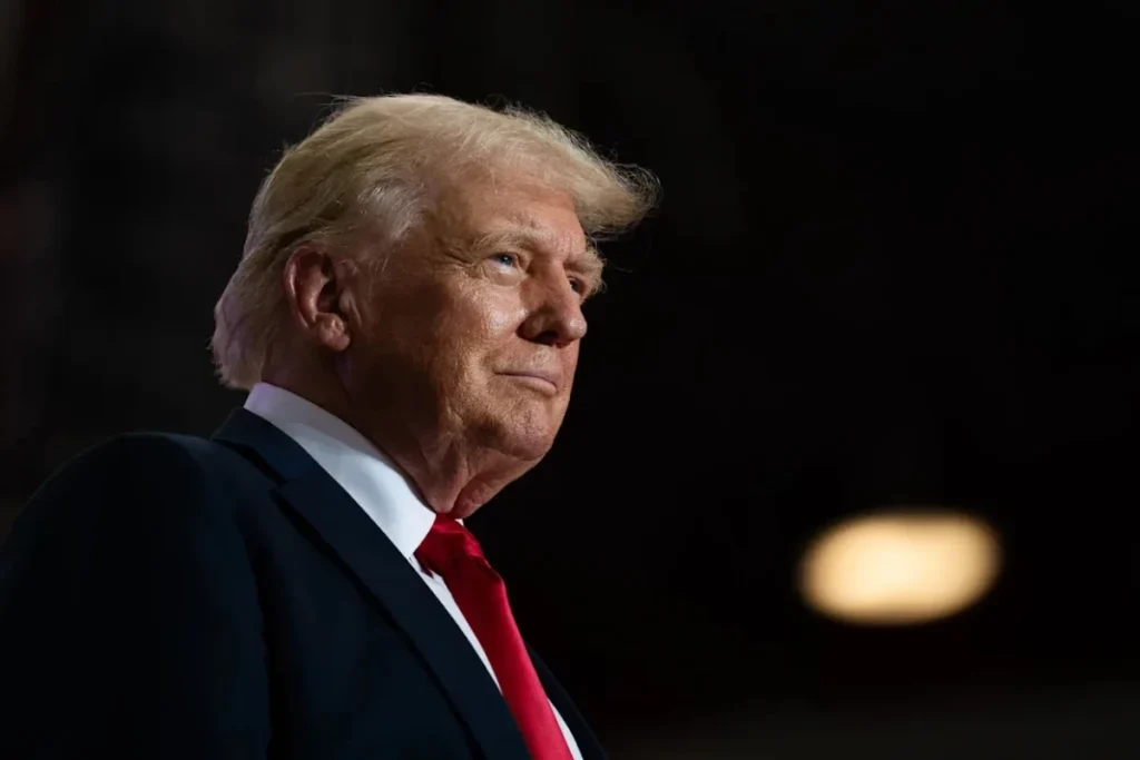 ABŞ Prezidenti: İran blokada səbəbindən gündə 500 milyon dollar itirir