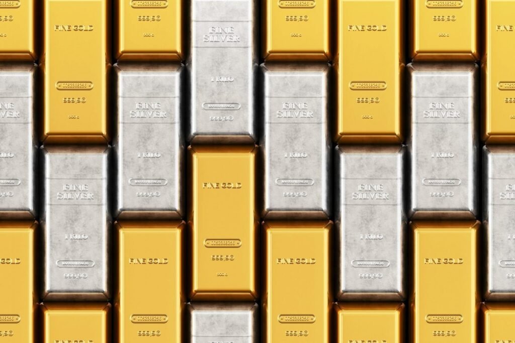 Əmtəə bazarlarında qızıl və gümüşün ucuzlaşması davam edir