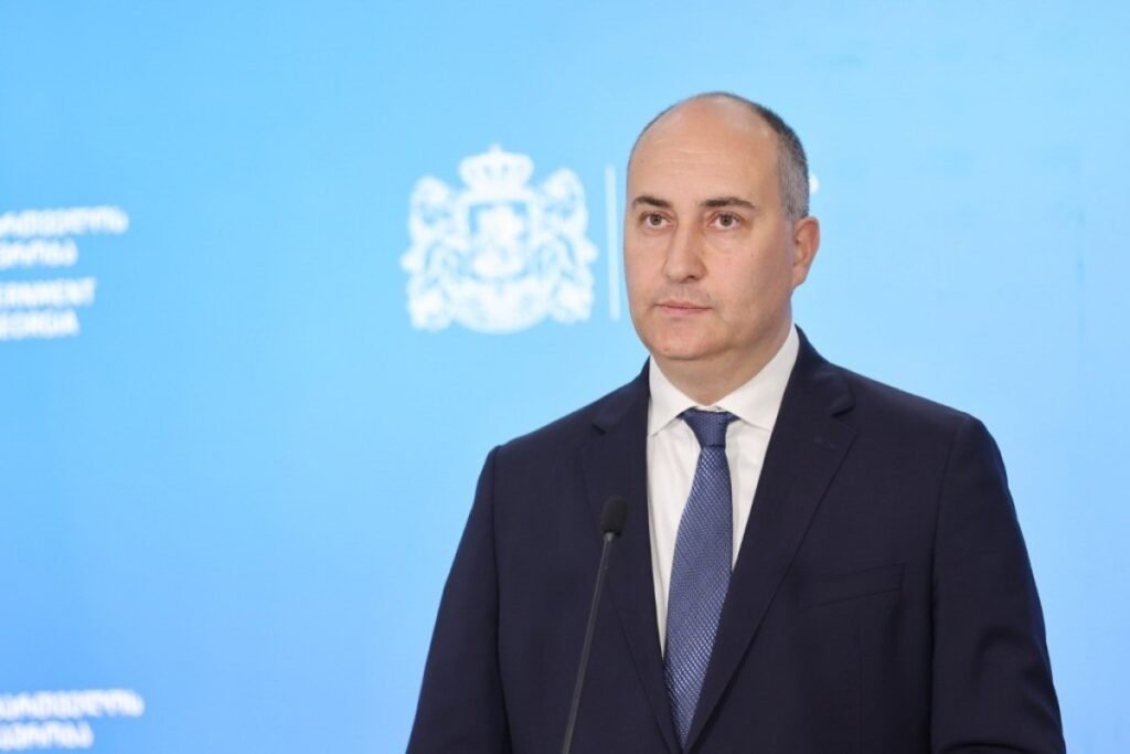 Gürcüstanın keçmiş müdafiə naziri 10 il müddətinə həbs edilib