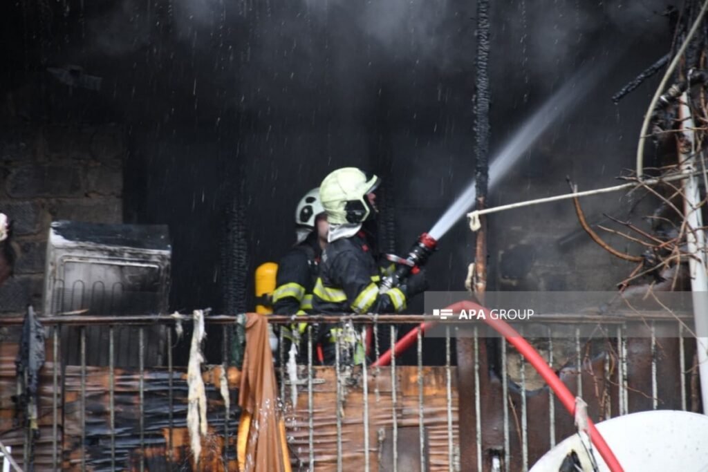 Ağcabədidə ev yanıb, bir nəfər ölüb