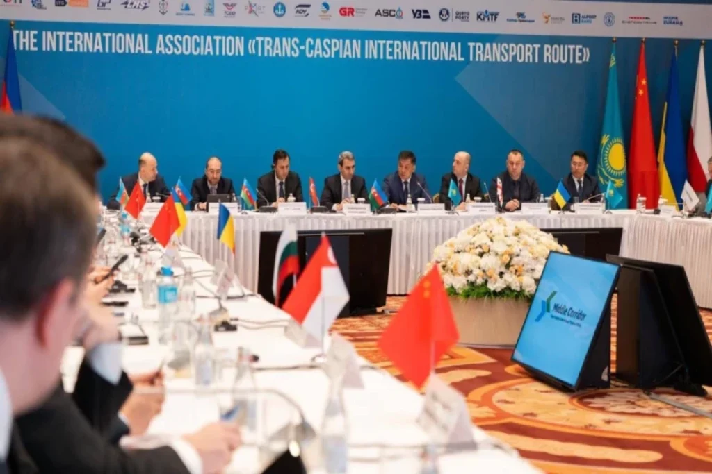 ADY sədrinin iştirakı ilə Orta Dəhlizin inkişafı üzrə mühüm sənədlər imzalanıb – FOTO