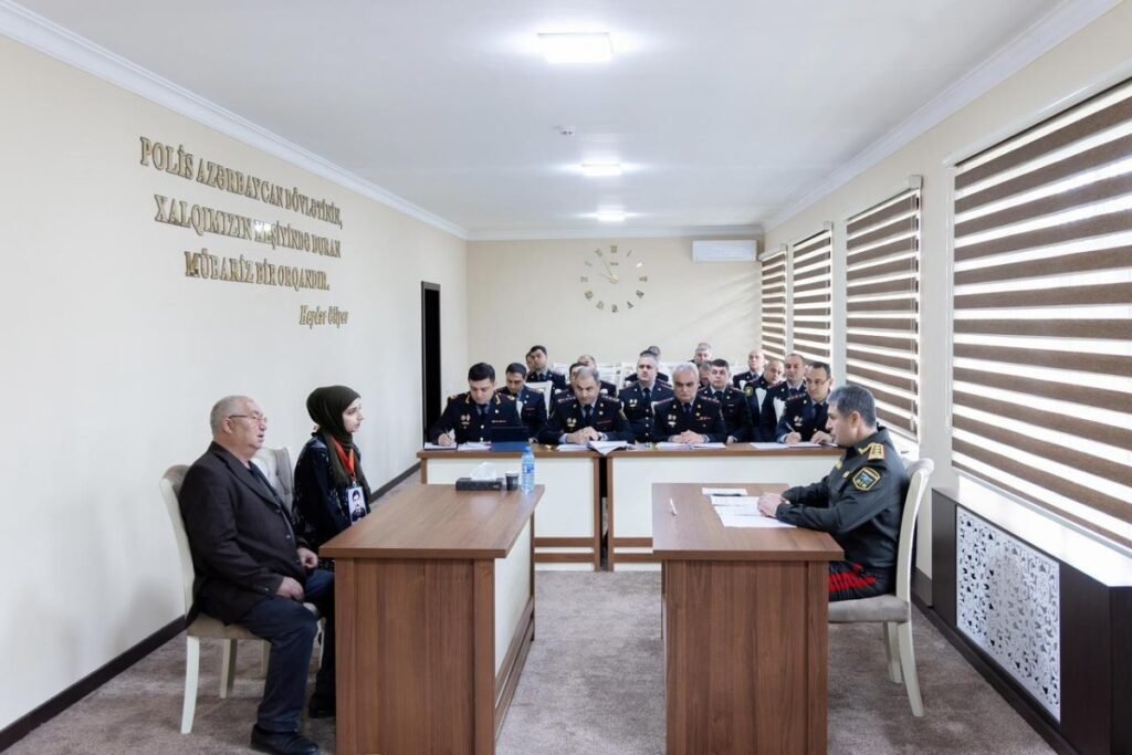 Daxili işlər naziri Göyçayda vətəndaş qəbulu və sıra baxışı keçirib