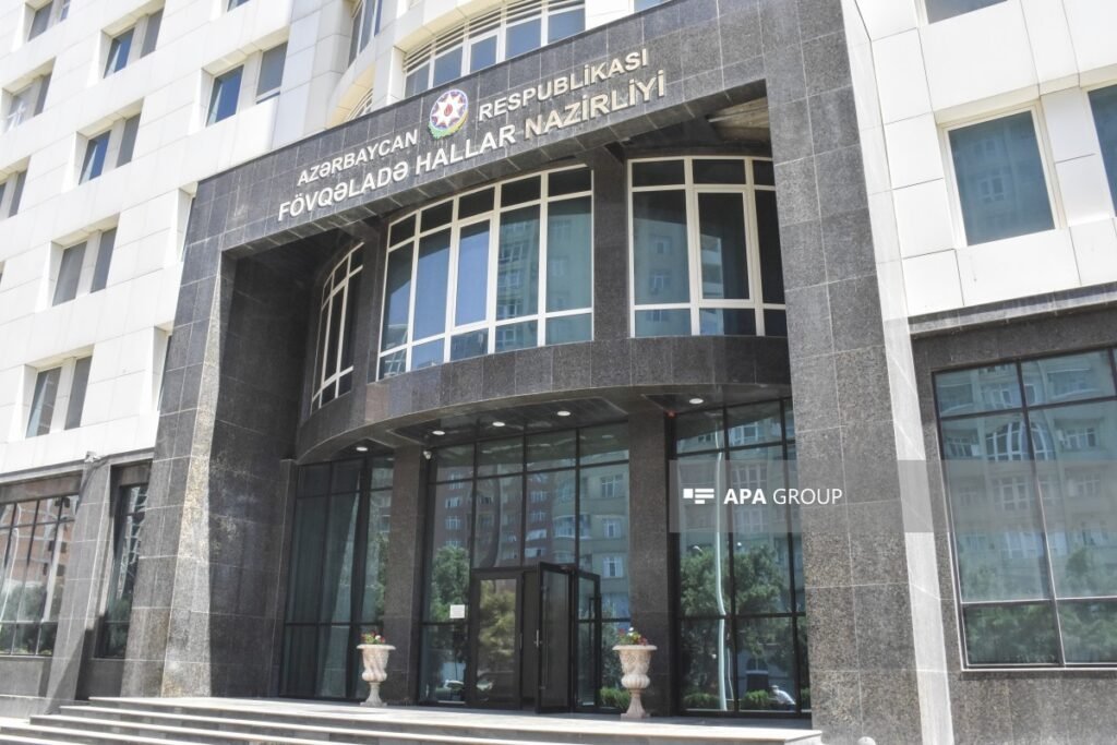 FHN küləkli hava ilə əlaqədar əhaliyə müraciət edib