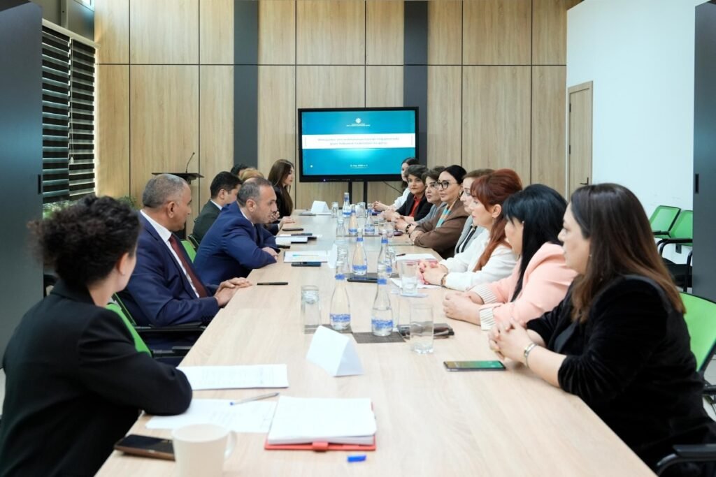 “Himayədar ailə institutunun inkişaf etdirilməsi” mövzusunda görüş keçirilib