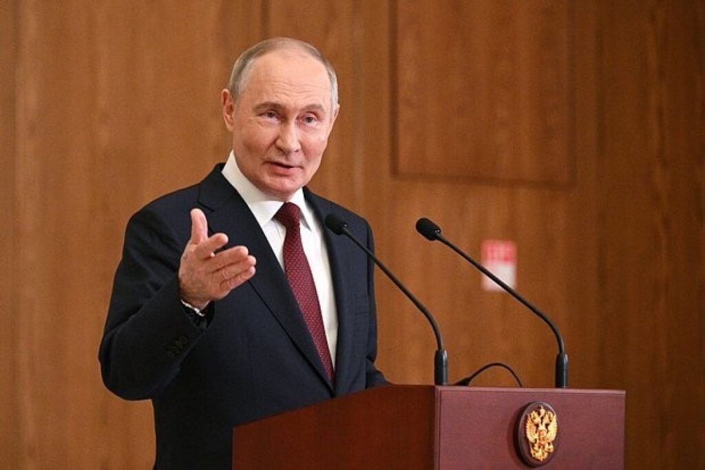 Putin Ukrayna ilə həmsərhəd iki regionun qubernatorunu dəyişib
