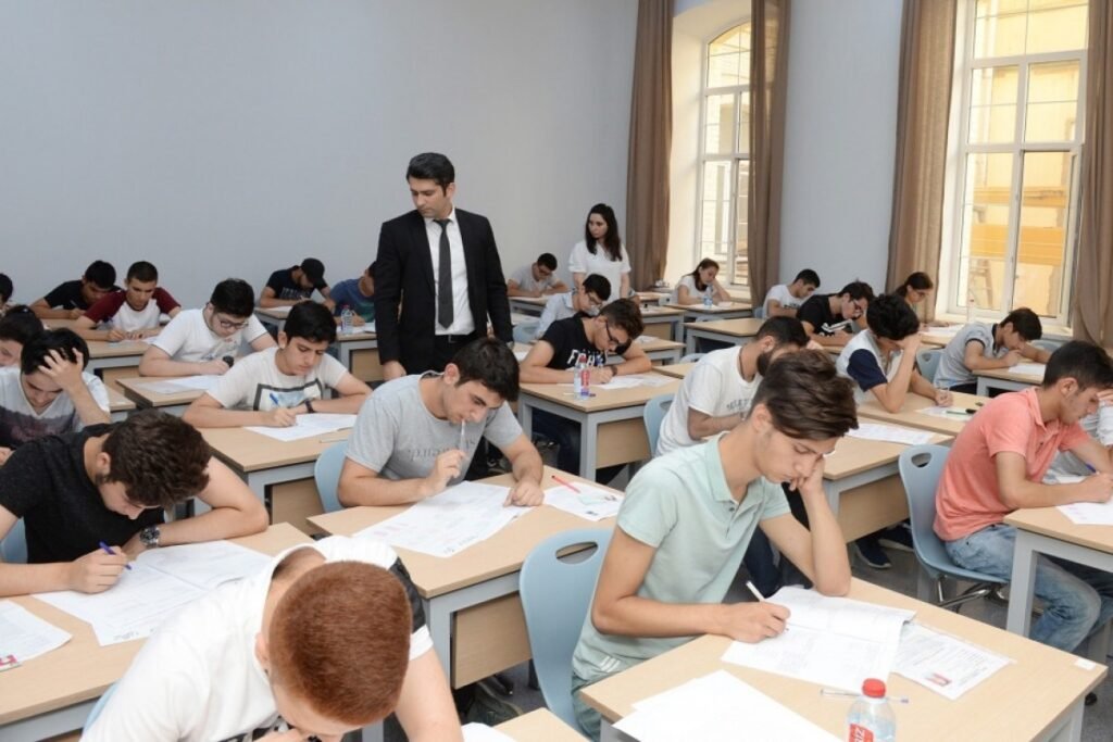 Bu gün 23 mindən çox bakalavr magistraturaya II cəhd qəbul imtahanı verəcək