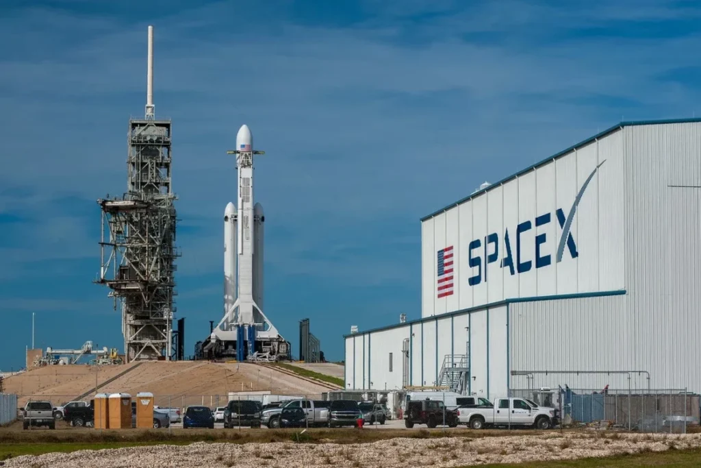 “SpaceX”in kosmodromunda istehsalat qəzası nəticəsində bir nəfər ölüb